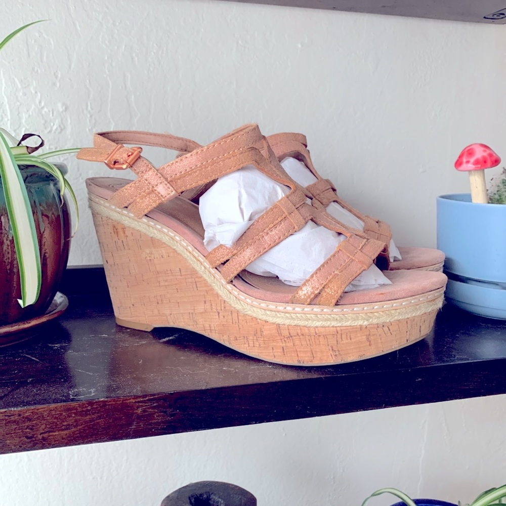 Lucky brand rose gold strappy ankle wedges